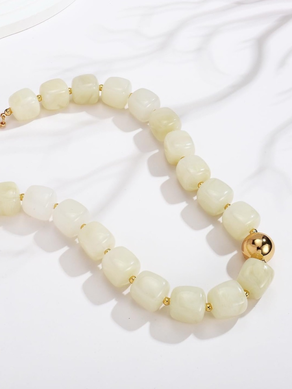 Cream Beaded Dopamine Necklace NEW - Picture 5 of 6